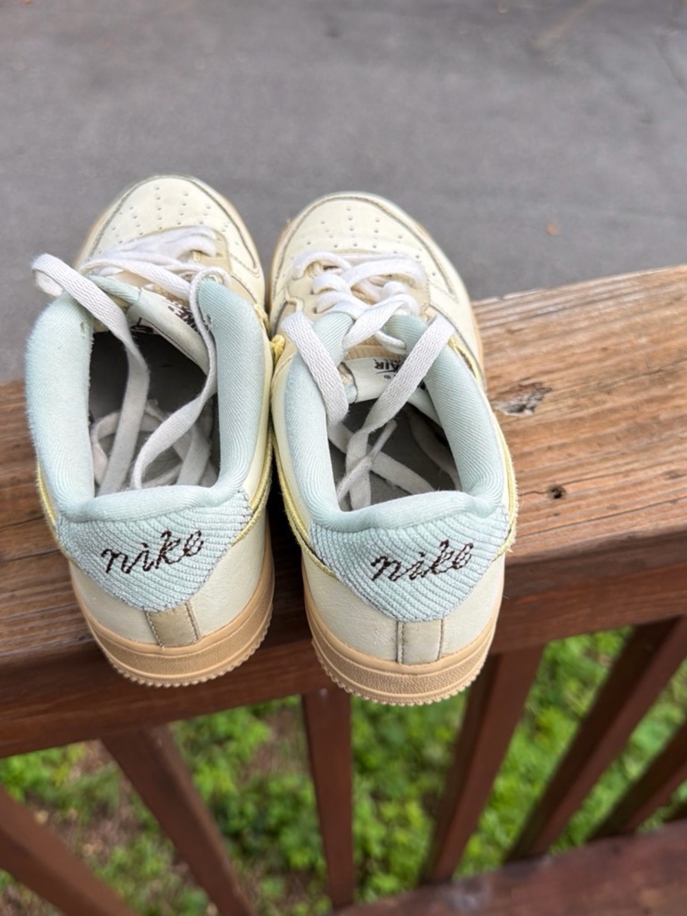 Nike Kids Low-Top Sneaker in Cream with Brown Swoosh and Tan Midsole - Picture 2 of 4